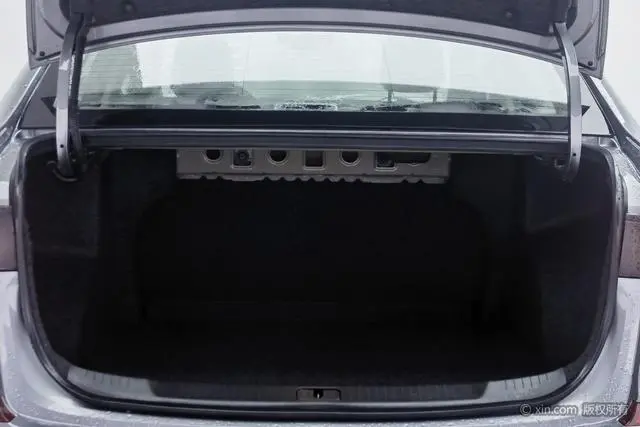 Chevrolet Cruze Redline 320T dual clutch Refreshing Version