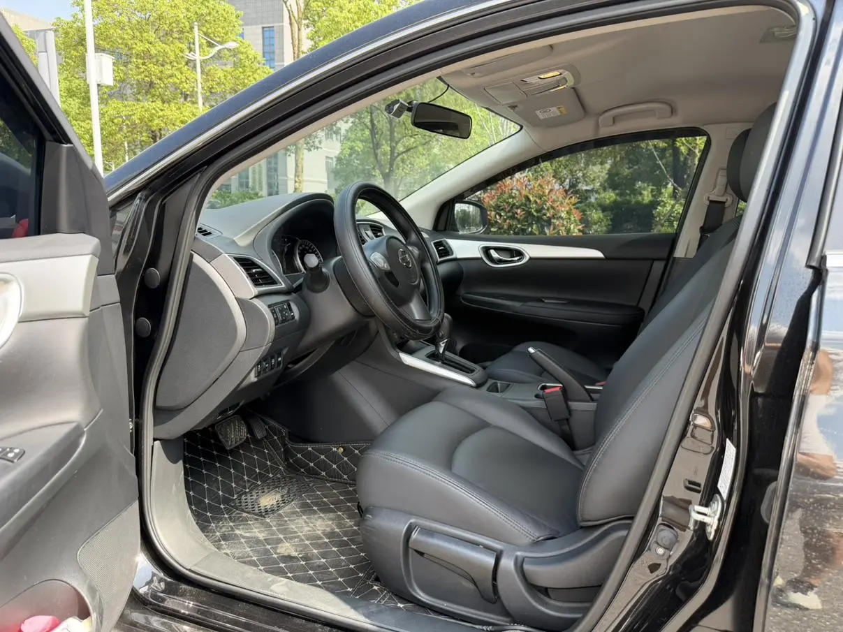 Nissan Xuan Yi Classic 1.6 XE CVT Comfort Edition