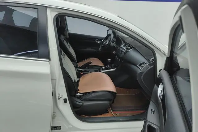 Nissan Xuan Yi Classic 1.6 XL CVT Deluxe Edition
