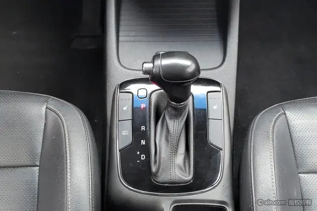 Kia Kia K3 1.6L automatic 15th Anniversary Special Edition GLS