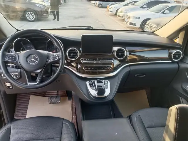 Mercedes-Benz Mercedes-Benz V-class V 260 Pilot Version Country V