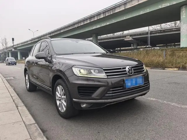 Volkswagen Touareg 3.0TSI departure type