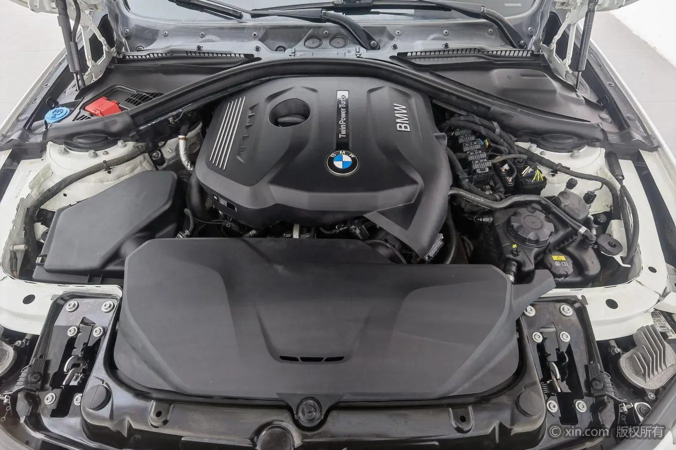BMW BMW 4 Series 425i M sports suit