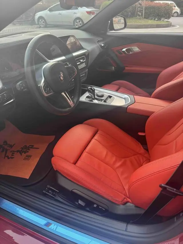 BMW BMW Z4 sDrive 25i M Sports Yao Ye Set