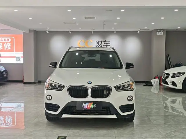 BMW BMW X1 sDrive20Li Luxury