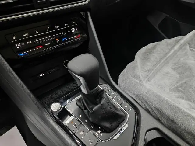 Volkswagen Tiguan L PHEV 430PHEV plug-in hybrid Premium Edition
