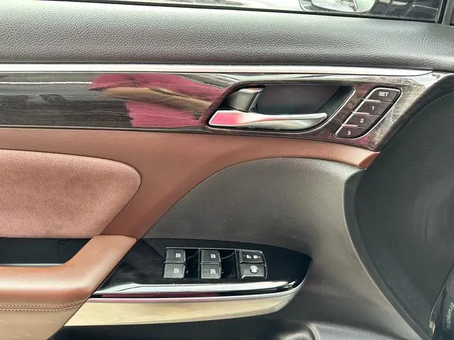 GAC Trumpchi GS8 320T two-wheel drive luxury Zhilian Edition 7 seats