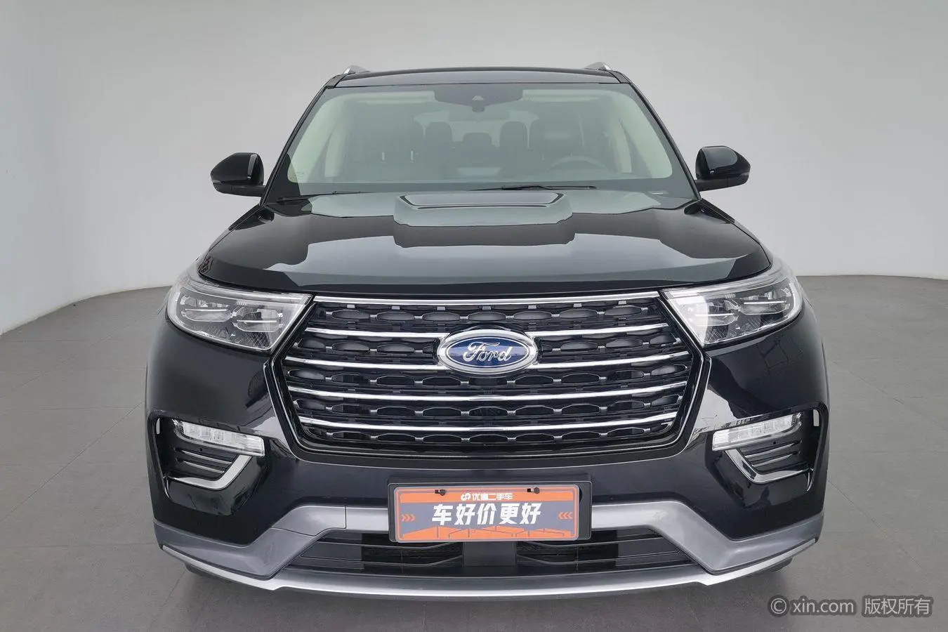 Ford Explorer EcoBoost 285 rear drive Fashion Edition 7 seats