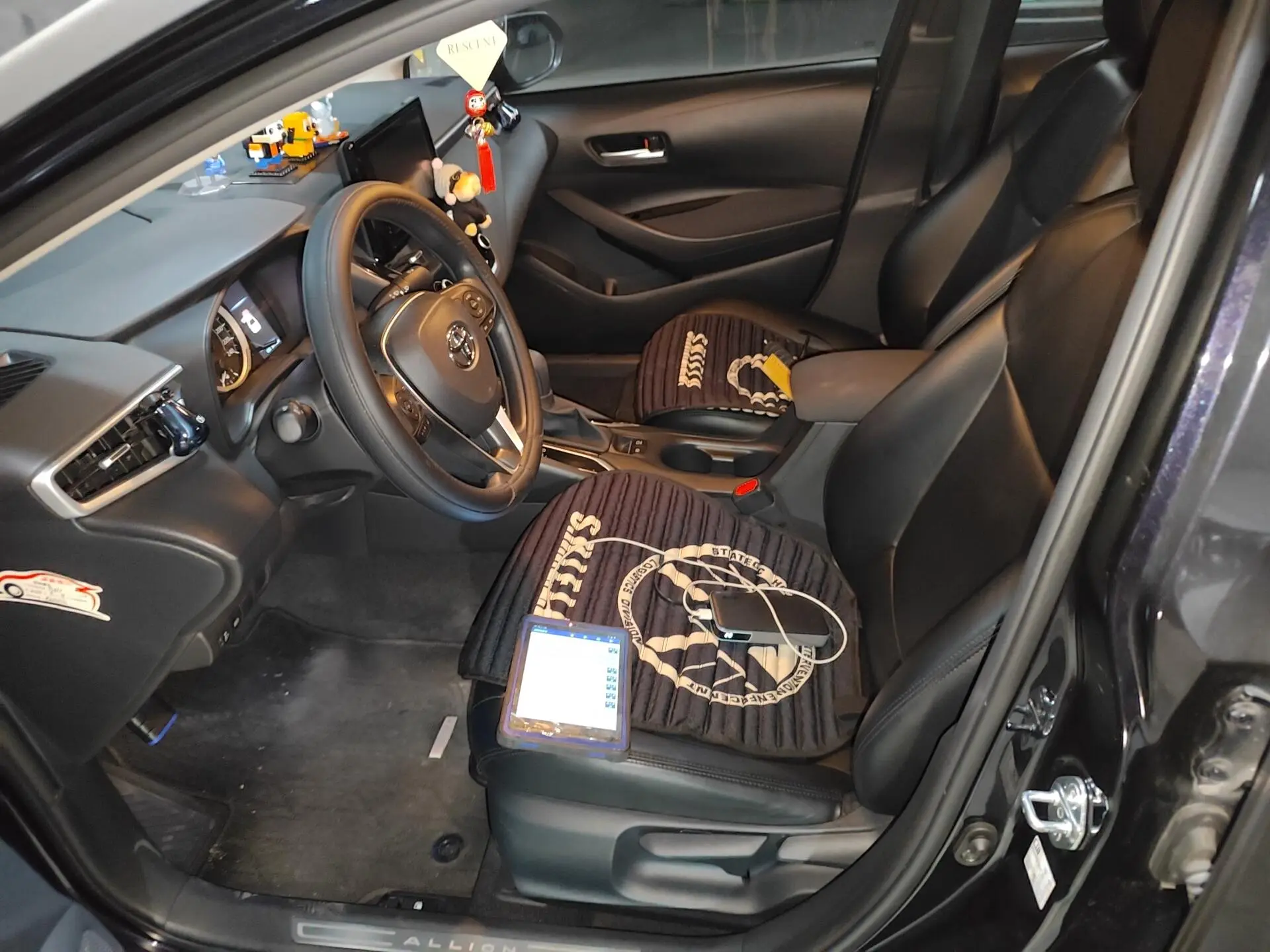 TOYOTA Asian lion 2.0L Deluxe Edition