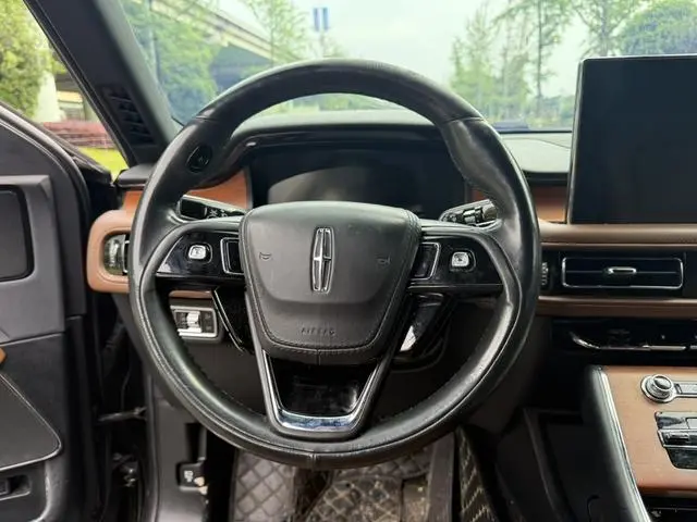 Lincoln Flying home 3.0T V6 four-wheel drive Zunya edition