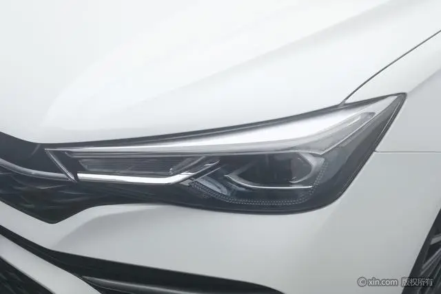 Roewe Roewe i5 1.5L CVT Diamond Edition