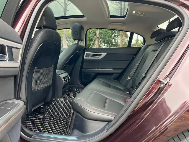 Jaguar Jaguar XEL 2.0T 200PS Deluxe Edition