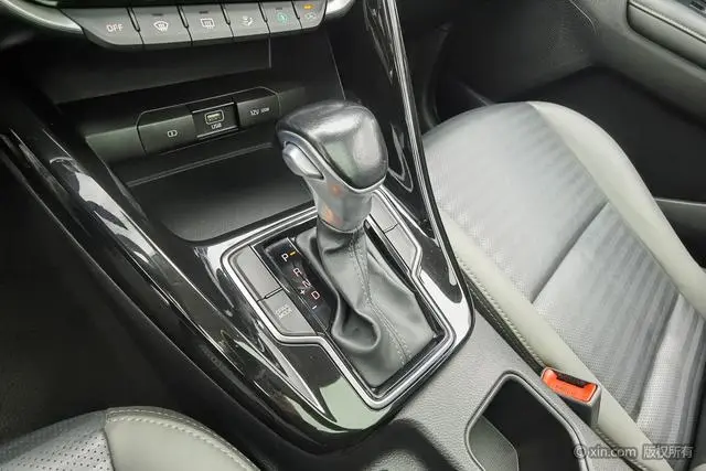 Kia Smart running 2.0L Automatic Smart Enjoy Deluxe Edition