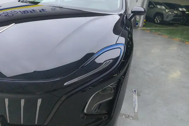 Hongqi Hongqi E-QM5 Rechargeable 431km Enjoy Edition 5 seats