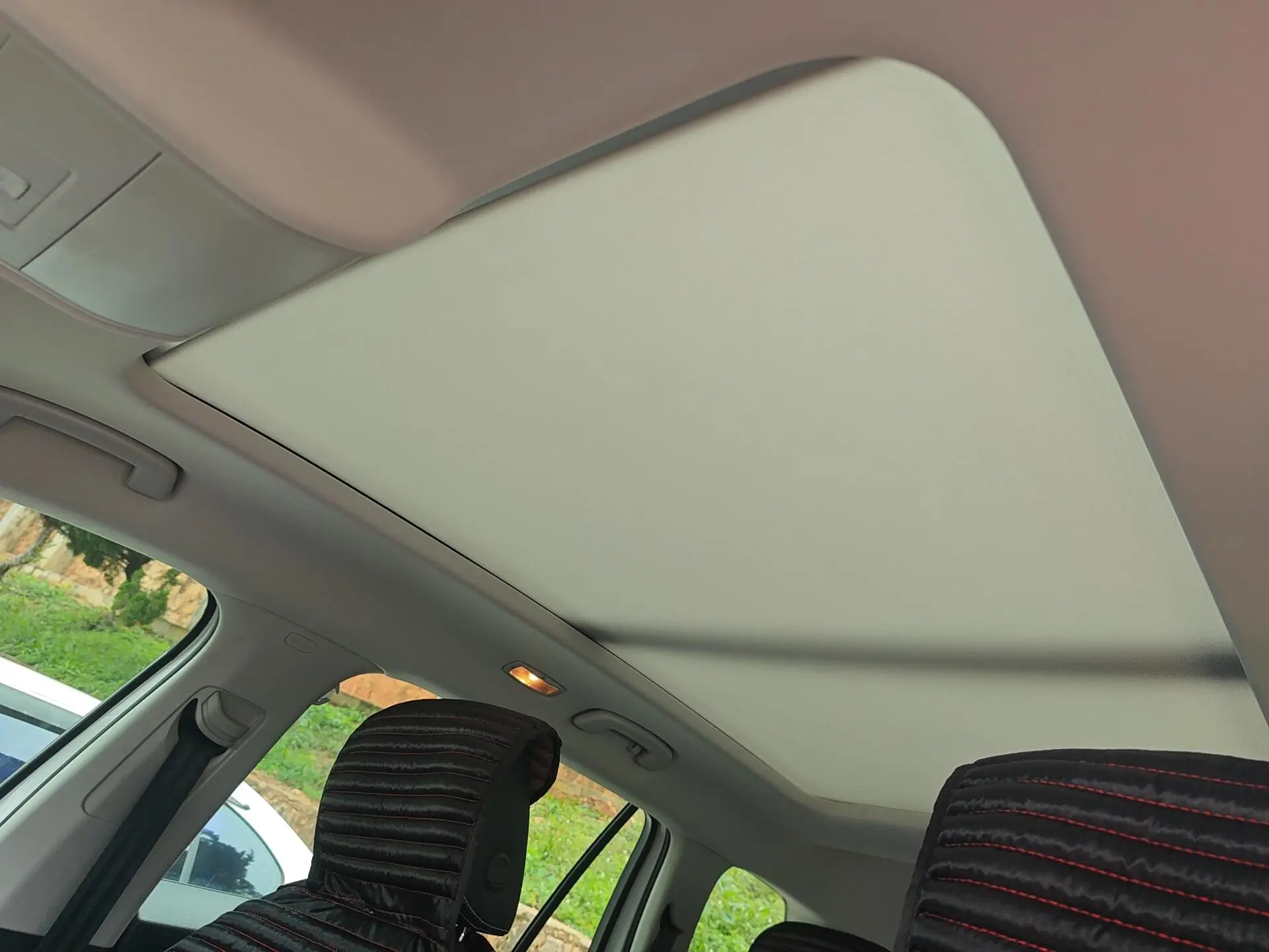 Skoda Kodiak Facelifted ZI330 5-seater two-wheel drive luxury premium edition Country VI