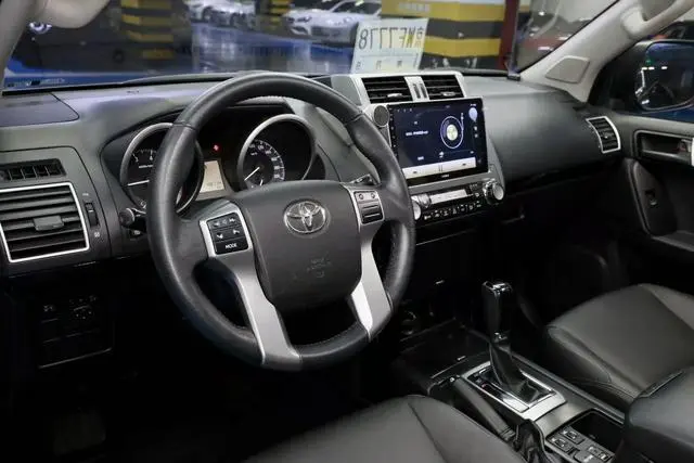 TOYOTA Prado 2.7L automatic standard version