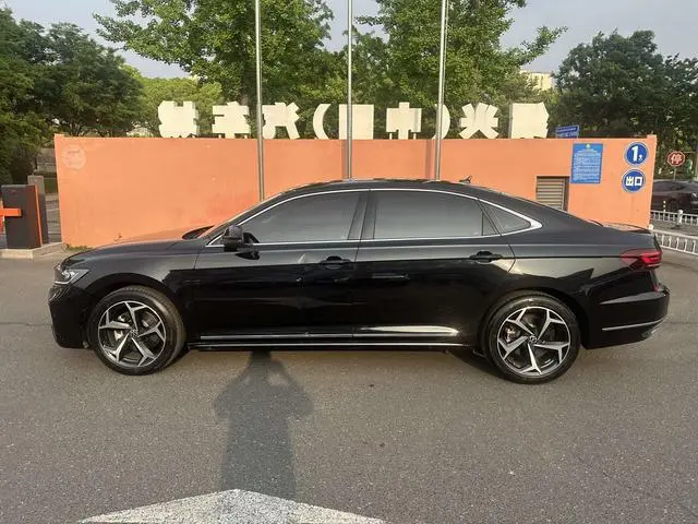 Volkswagen Passat 330TSI Starry Sky Elite Edition