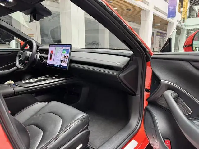 Xiaomi Xiaomi SU7 Four-wheel drive, long battery life, Max version