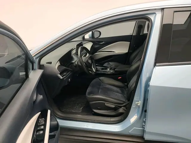 Buick Slightly blue 6 Connected smart