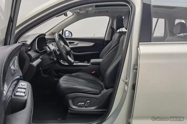 Roewe Roewe RX5 MAX 400TGI Automatic Smart Cockpit Ultimate Edition