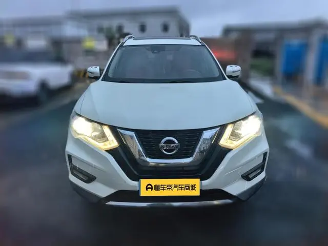 Nissan Qijun 2.0L CVT Zhilian seven-seater Comfort Edition 2WD