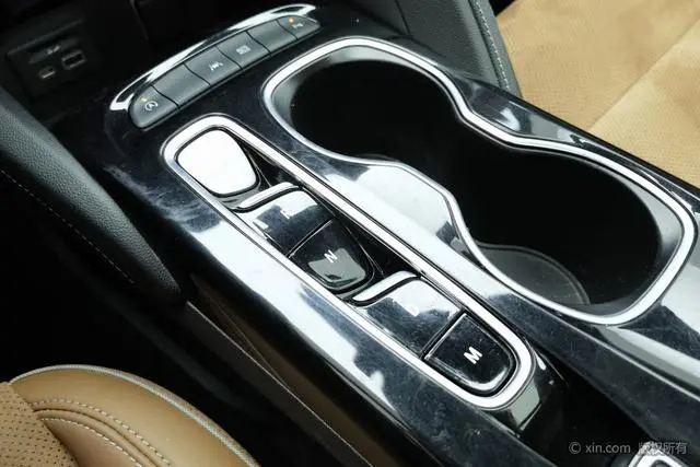 Buick Angkewei S 652T two-wheel drive luxury
