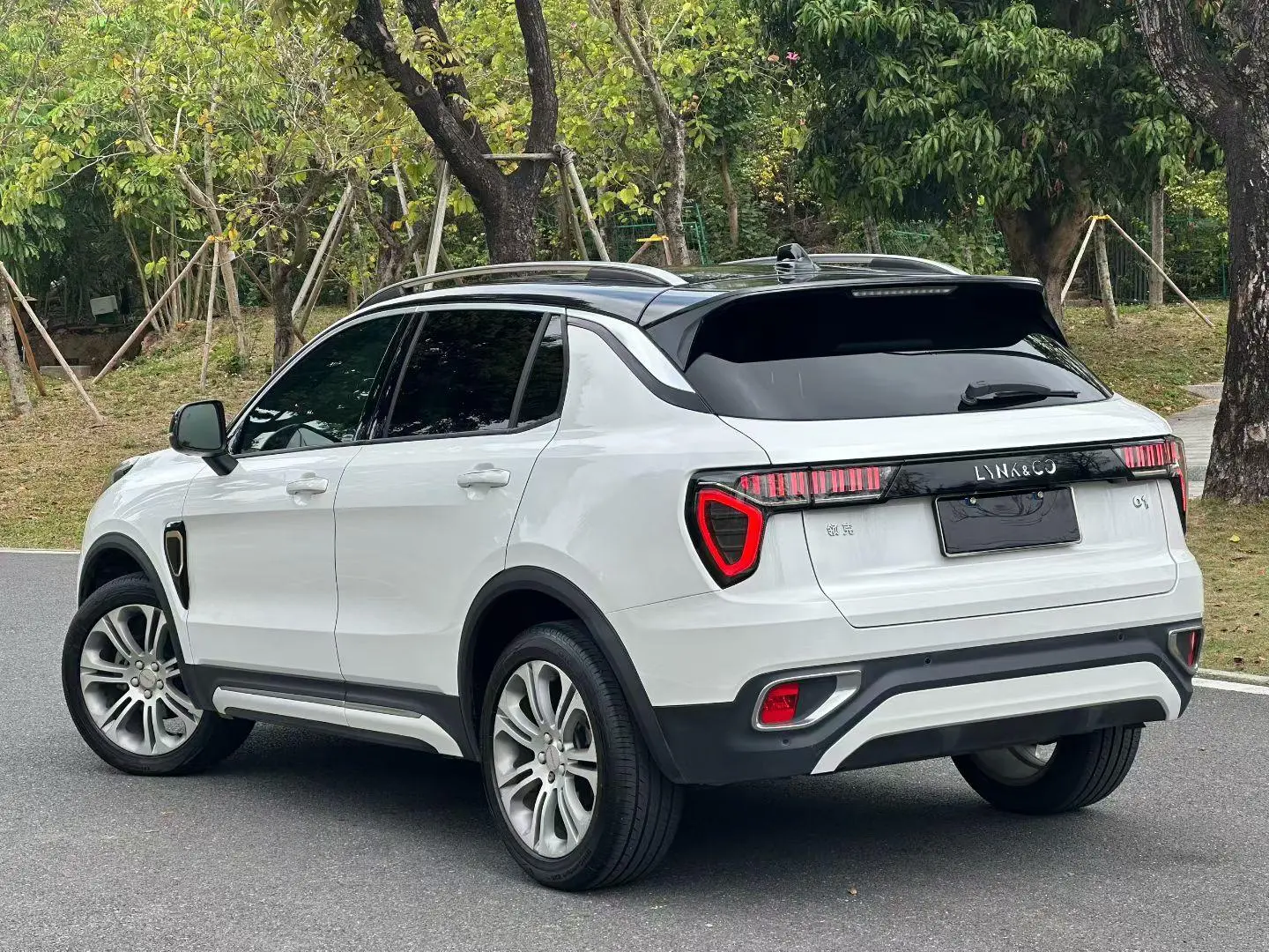 LYNK & CO Lynk 01 2.0T two-wheel drive Pro version country VI