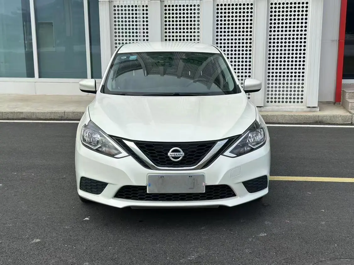 Nissan Xuan Yi Classic 1.6 XE CVT Comfort Edition