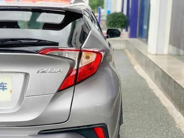 TOYOTA IZOA Dual Engine 2.0L Yixiang Edition