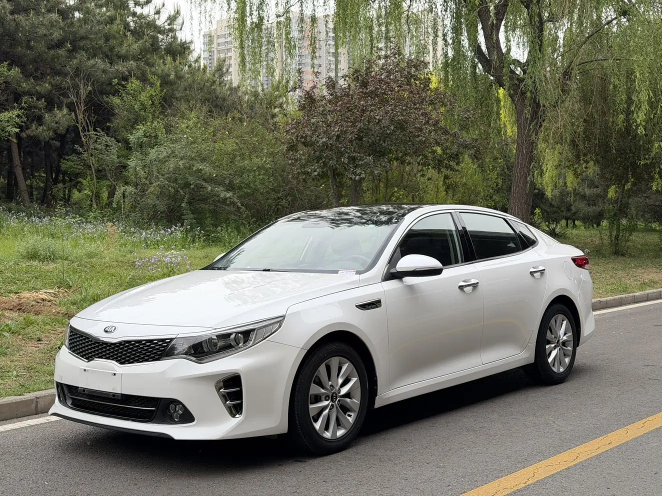 Kia Kia K5 1.6T automatic LUX