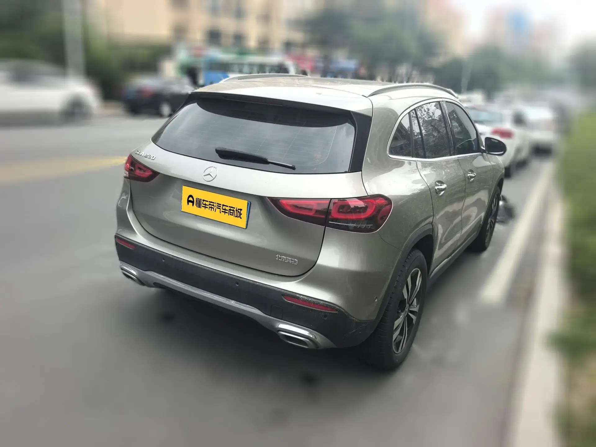 Mercedes-Benz Mercedes-Benz GLA GLA 220
