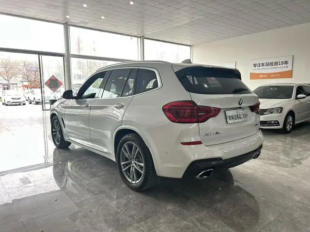 BMW BMW X3 xDrive28i M sports suit