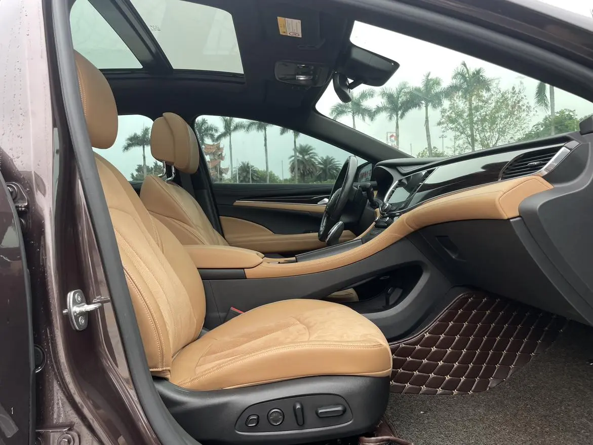 Buick Lacrosse 28T luxury