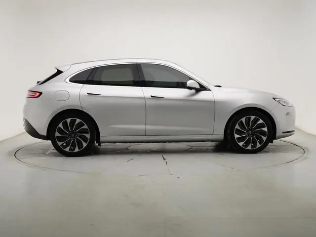 AITO Ask the world M5 Extended range four-wheel drive performance version