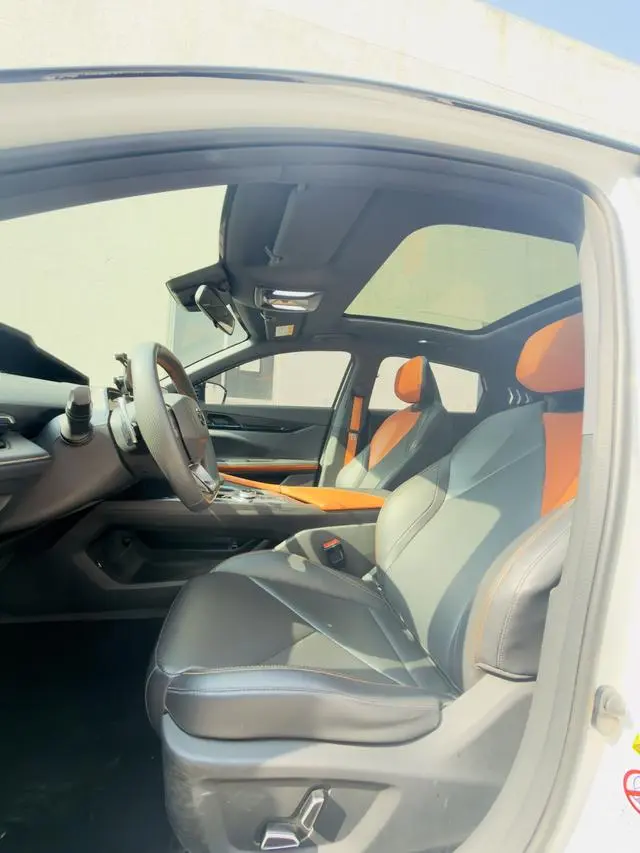 Changan Changan UNI-V 1.5T premium type