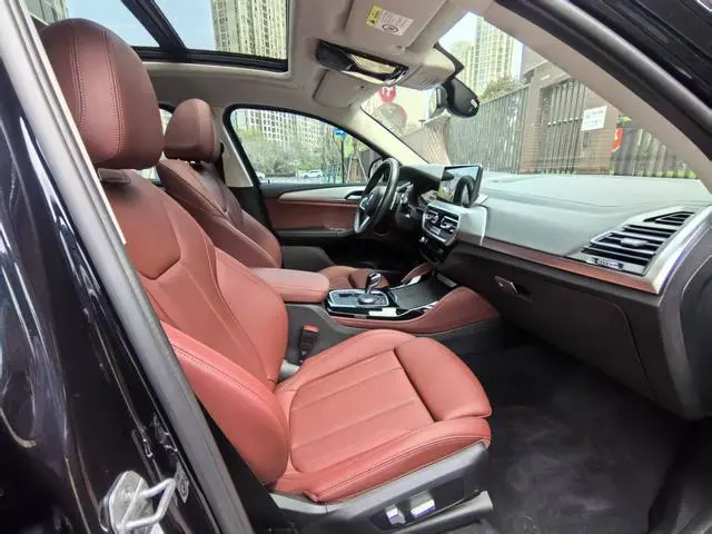 BMW BMW X4 xDrive 30i M sports suit