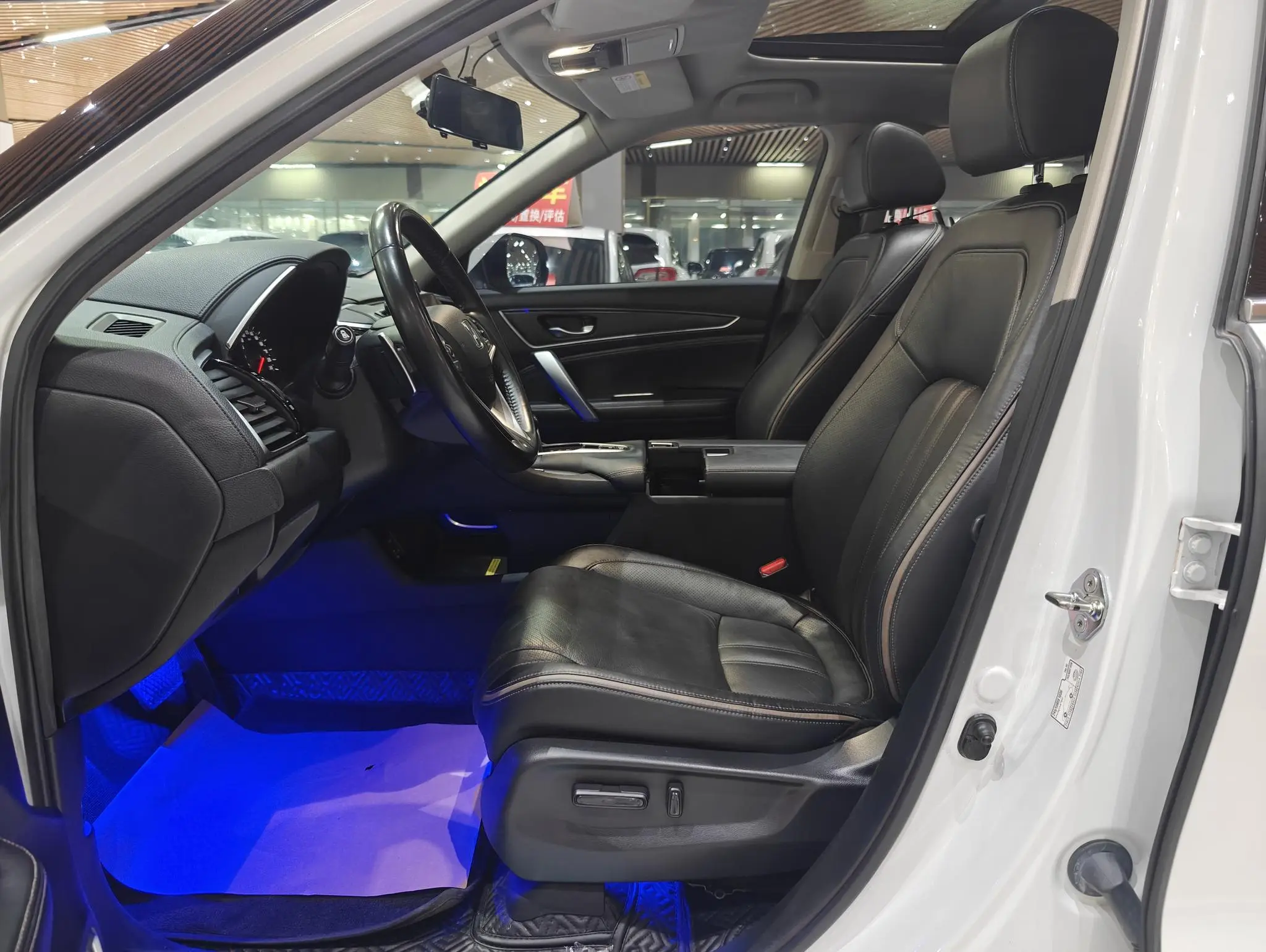 Honda Crown Road 240 TURBO CVT Smart Edition