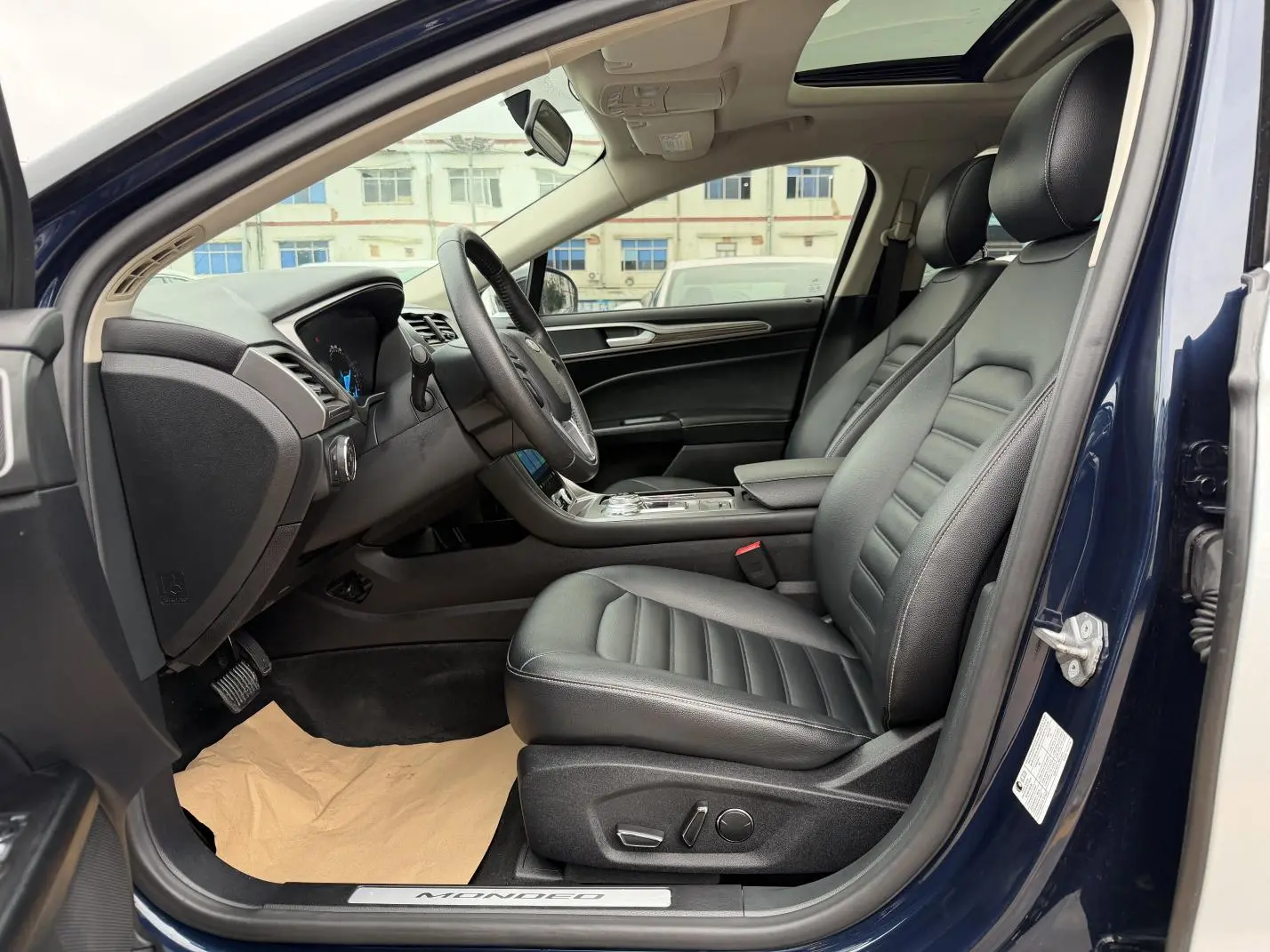 Ford Mondeo EcoBoost 200 fashion type