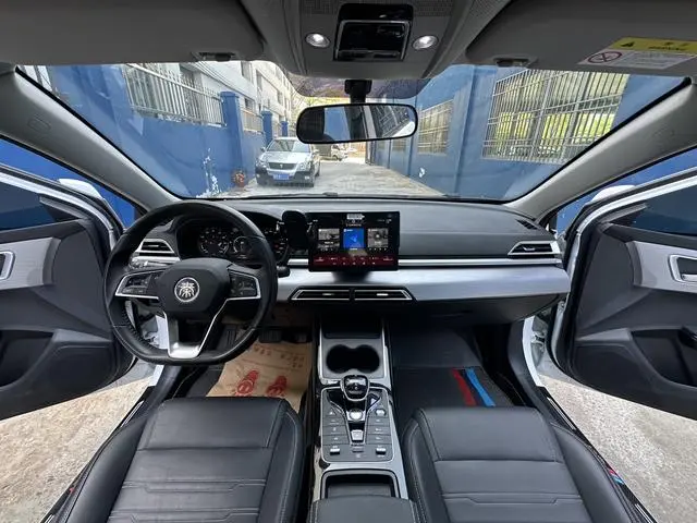 BYD Qin Yu Travel edition