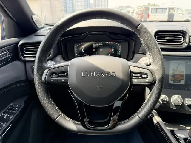 LYNK & CO Lynk 03 1.5TD DCT Jin Plus