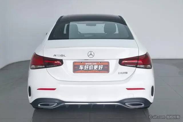 Mercedes-Benz Mercedes-Benz A-class Facelift A 180 L sports sedan