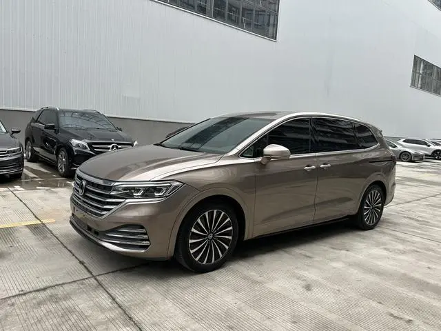 Volkswagen Weiran 380TSI Premium Edition