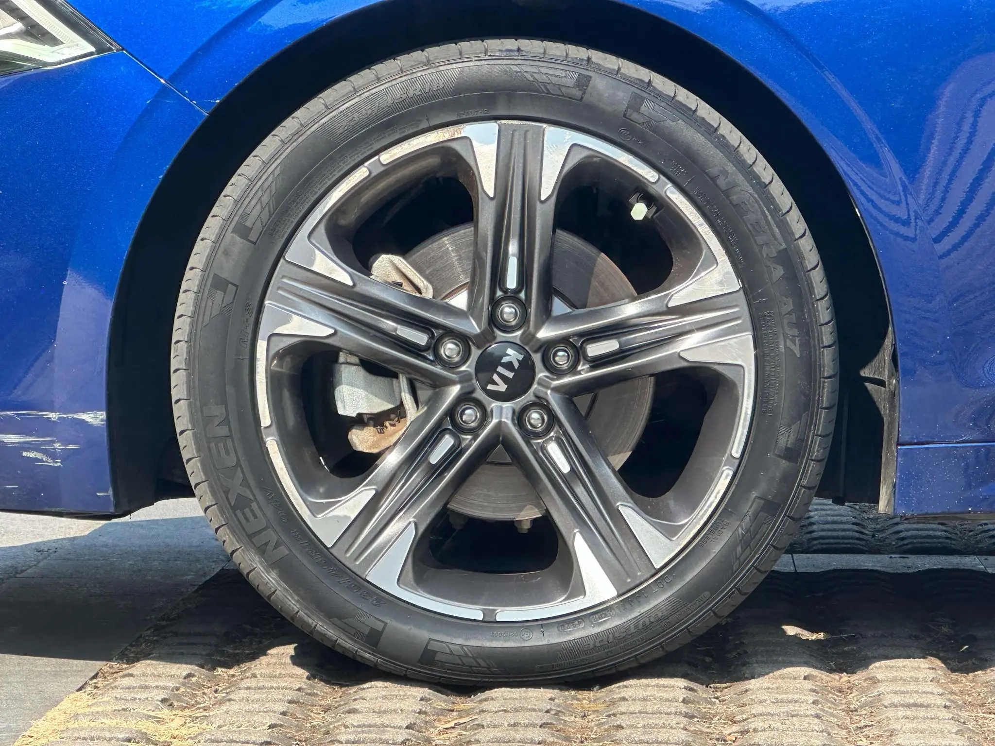 Kia Kia K5 270T CVVD Deluxe Edition