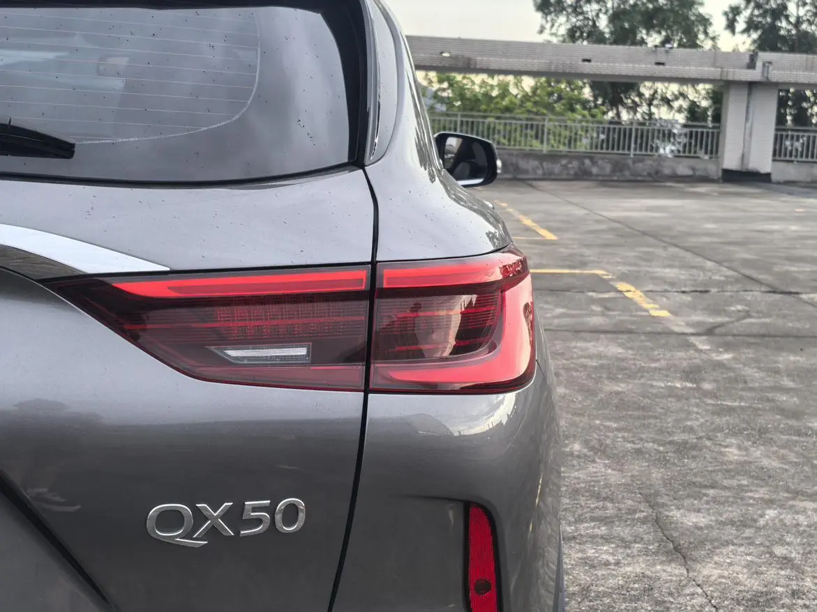 Infiniti Infiniti QX50 2.0T four-wheel drive Elite Edition