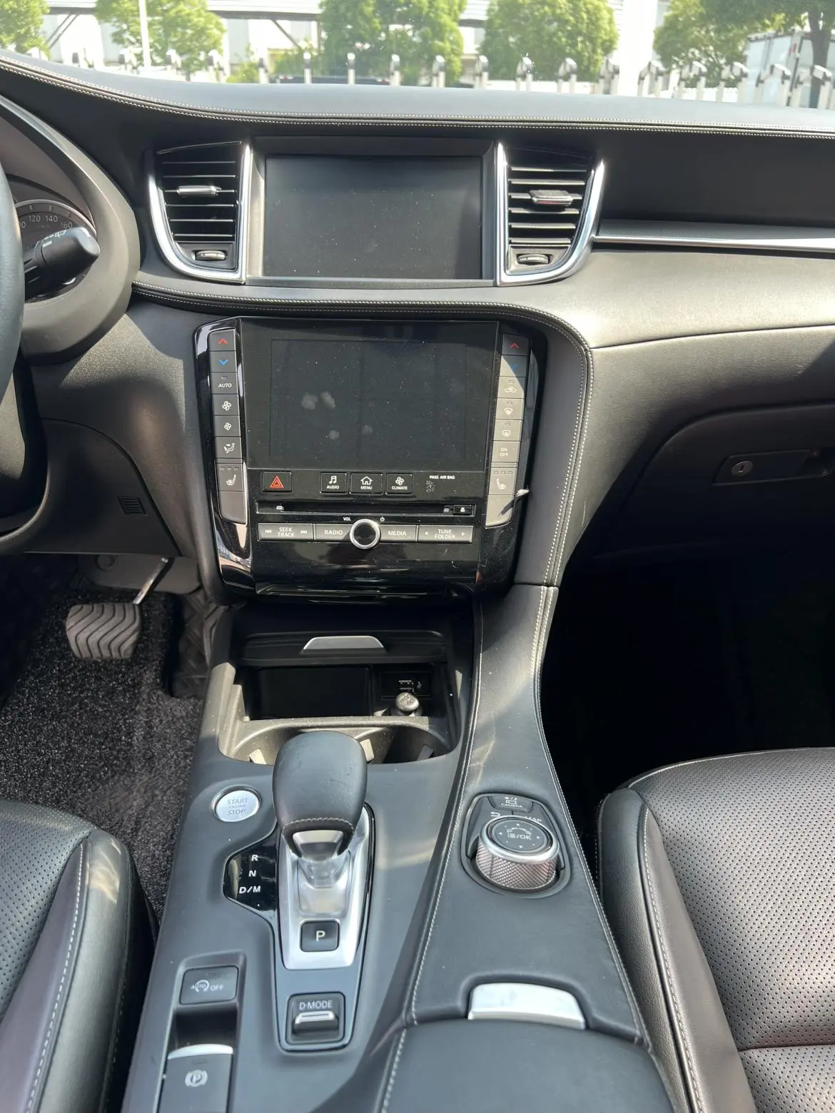 Infiniti Infiniti QX50 2.0T four-wheel drive smart version