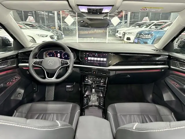 Volkswagen Passat 330TSI Starry Sky Deluxe Edition