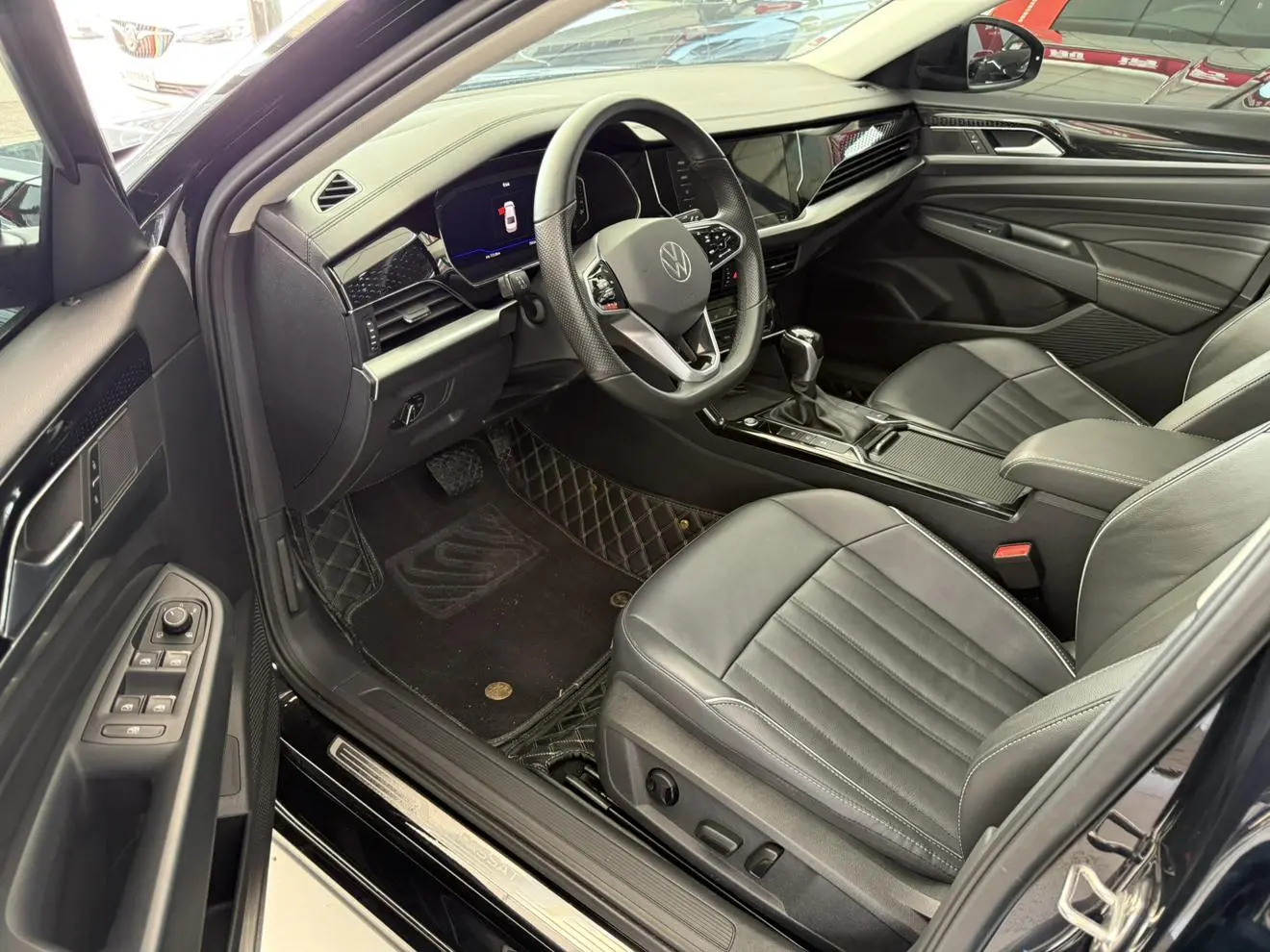 Volkswagen Passat 330TSI Elite Edition