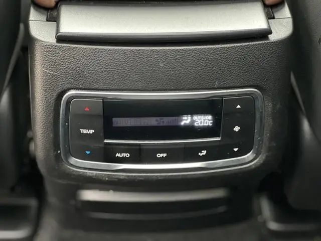 GAC Trumpchi GS8 320T two-wheel drive premium edition 7 seats