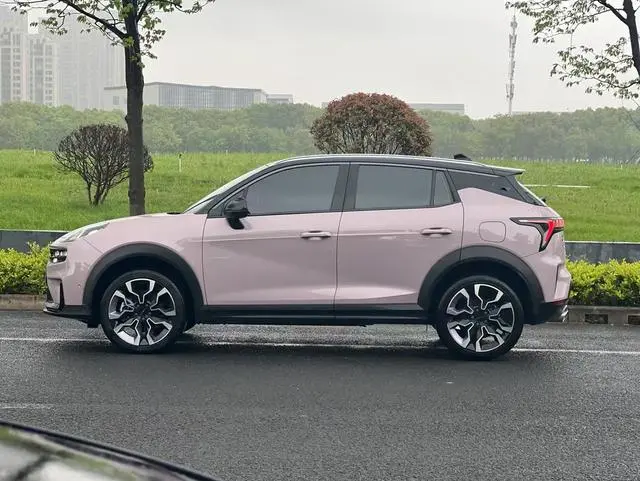 LYNK & CO Lynk 06 Remix 1.5T Shero