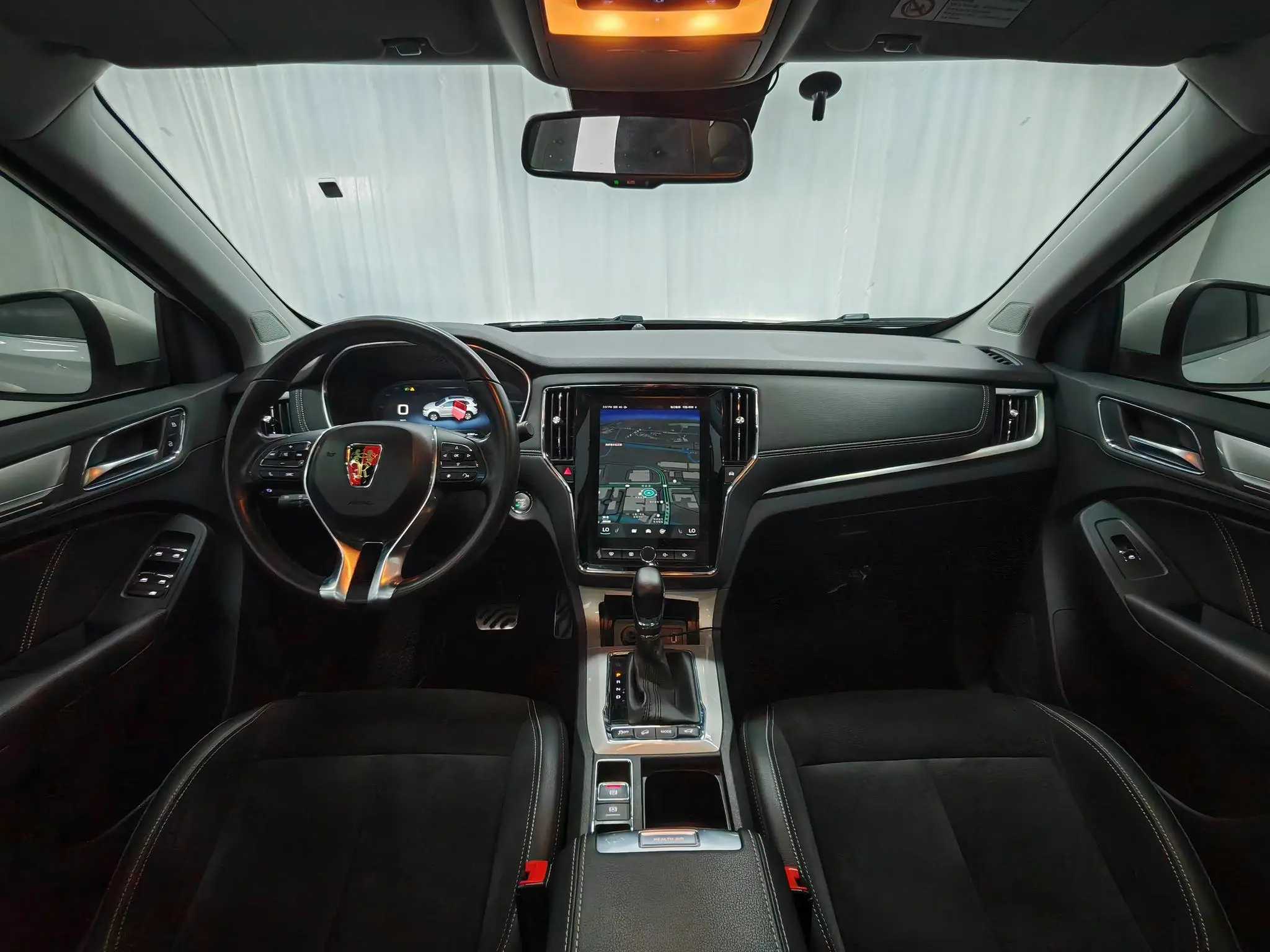 Roewe Roewe eRX5 50T Hybrid Interconnection Premium Ultimate Edition